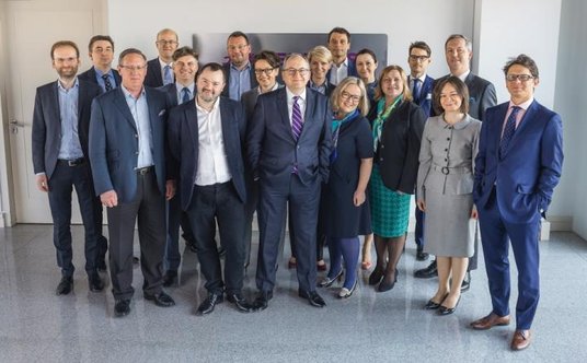 Dentons – 200 prawników, w tym 140 adwokatów i radców – gigant wśród kancelarii prawniczych w Polsce