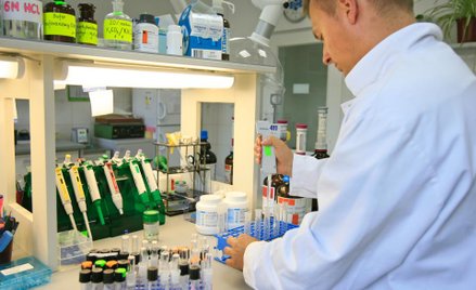 60 tysięcy Polaków nie wie, że są zakażeni