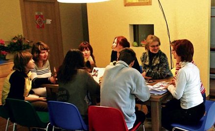 Absolwenci psychologii przygotowani są m.in. do prowadzenia zajęć z dziećmi i młodzieżą