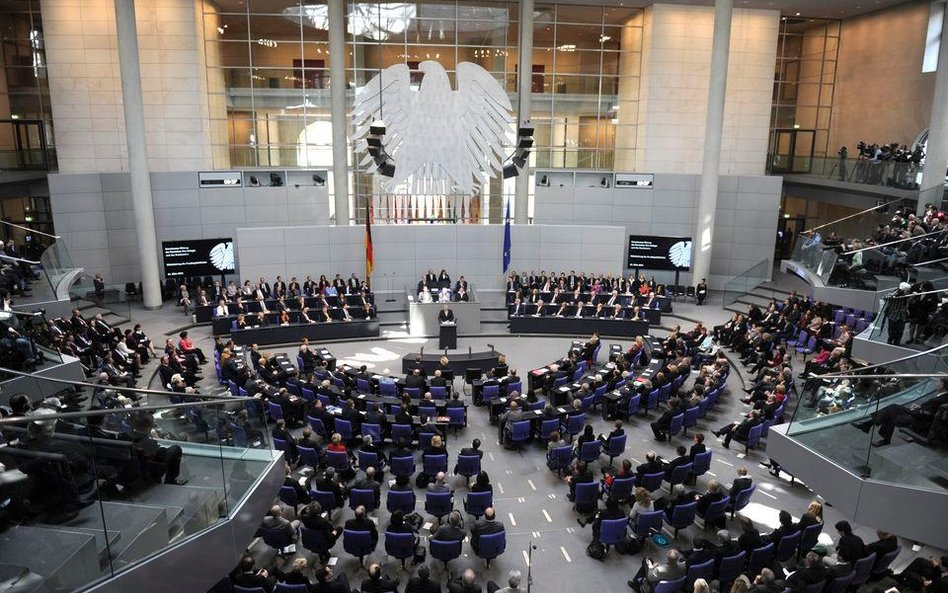 Bundestag debatuje o pakcie fiskalnym