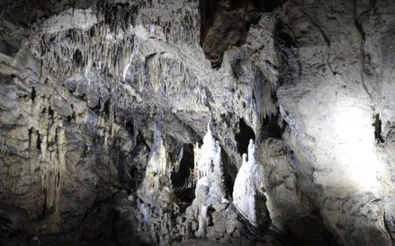 Jaskinie w Han-sur-Lesse w Belgii