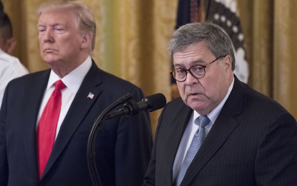 William Barr, amerykański prokurator generalny razem z prezydentem Donaldem Trumpem