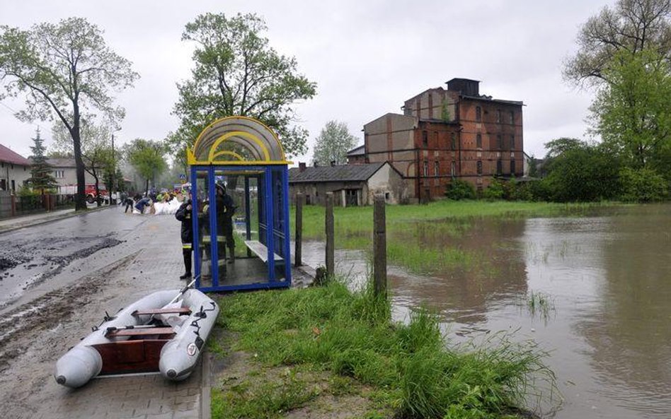 Ewakuacja w Tarnobrzegu, zalany Sandomierz