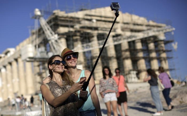 Oszuści naciągają turystów na droższe bilety na Akropol