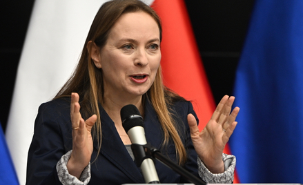 Minister funduszy i polityki regionalnej Katarzyna Pełczyńska-Nałęcz podczas konferencji prasowej w 
