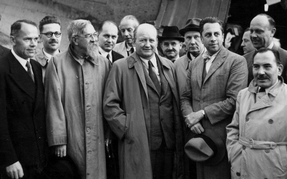 Nikołaj Iwanow. Komunizm po polsku. Historia komunizacji Polski widziana z Kremla