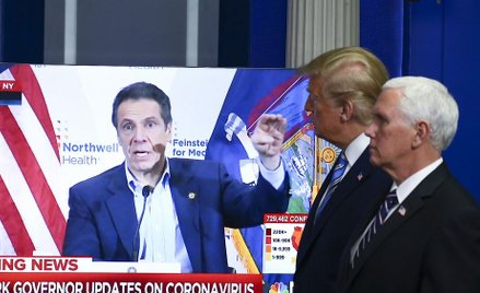 Prezydent USA Donald Trump i wiceprezydent Mike Pence oglądają w telewizji Andrew Cuomo, gubernatora