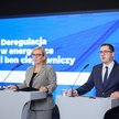 Ministrowie klimatu i środowiska Paulina Hennig-Kloska oraz energii Miłosz Motyka podczas konferencj