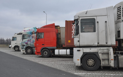 Brutalne hamowanie ciężarówek