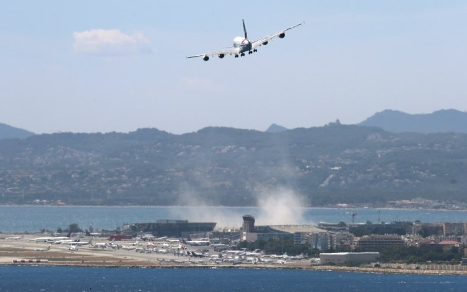 Air France sprawdza jak doszło do umieszczenia pasażerki w złym samolocie