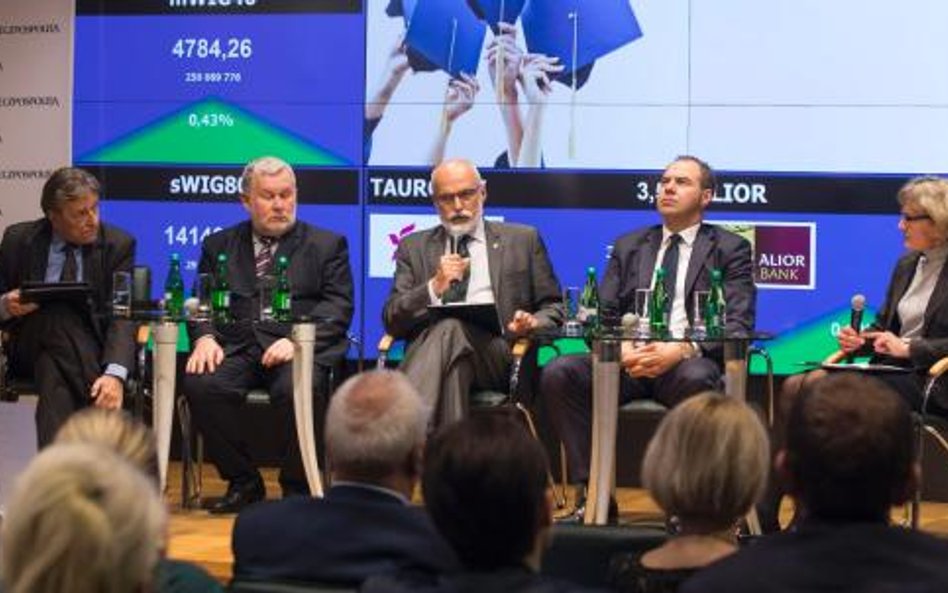 Ożywiona debata na temat ekonomistów na rynku pracy (od lewej): Olaf Gajl, dyrektor OPI PIB, prof. K