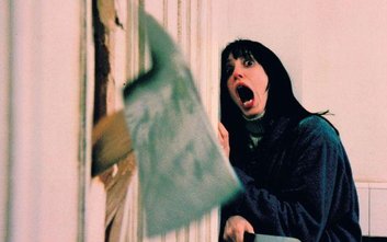 Horrory doskonale wpisują się w atmosferę Halloween. Na zdjęciu kadr z filmu "Lśnienie" Stanleya Kub