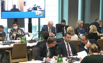 Sejm – zwolnienie z ZUS dla touroperatorów oddala się