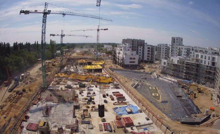 Deweloperzy w 2022 r. ścięli produkcję, ale mają wciąż dużą nadwyżkę pozwoleń