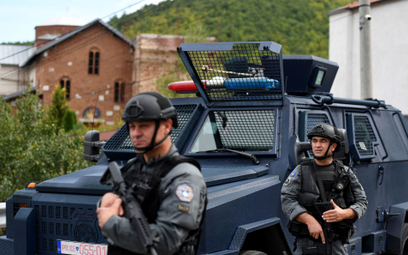 Kosowscy policjanci