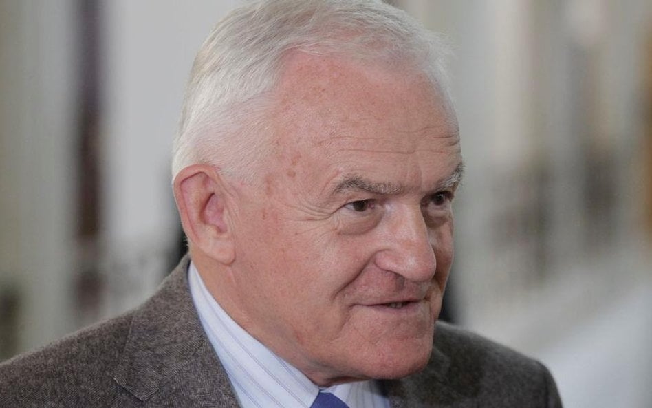L. Miller: Winni katastrofy smoleńskiej już nie żyją
