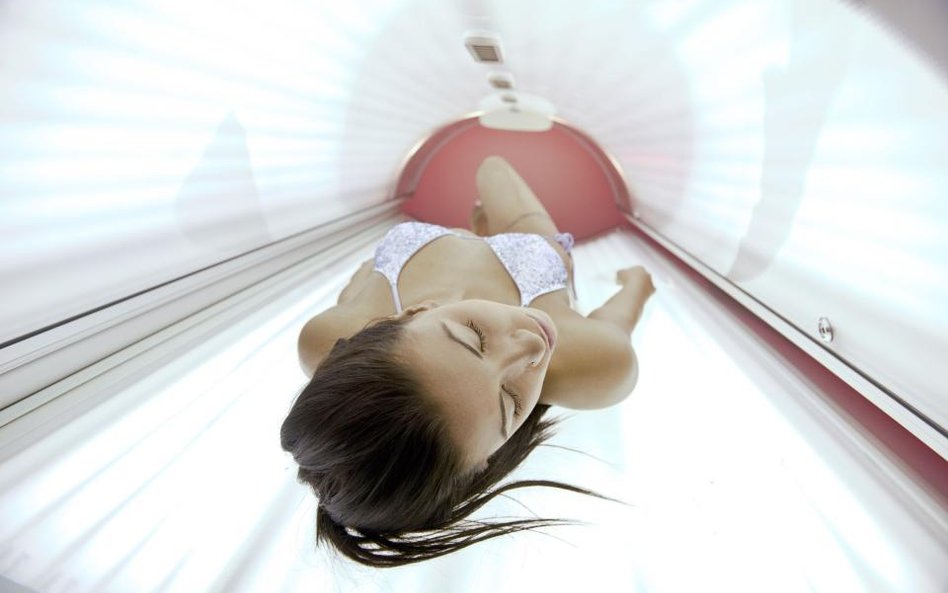 Ustawa zakaże nieletnim opalania w solarium