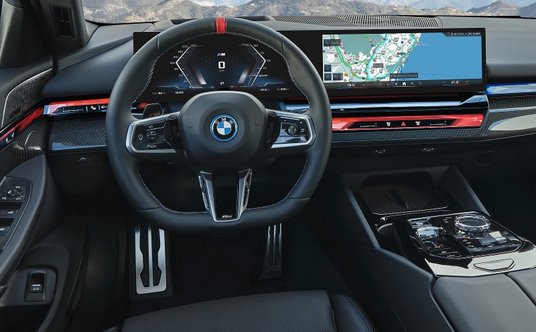 BMW i5 M60