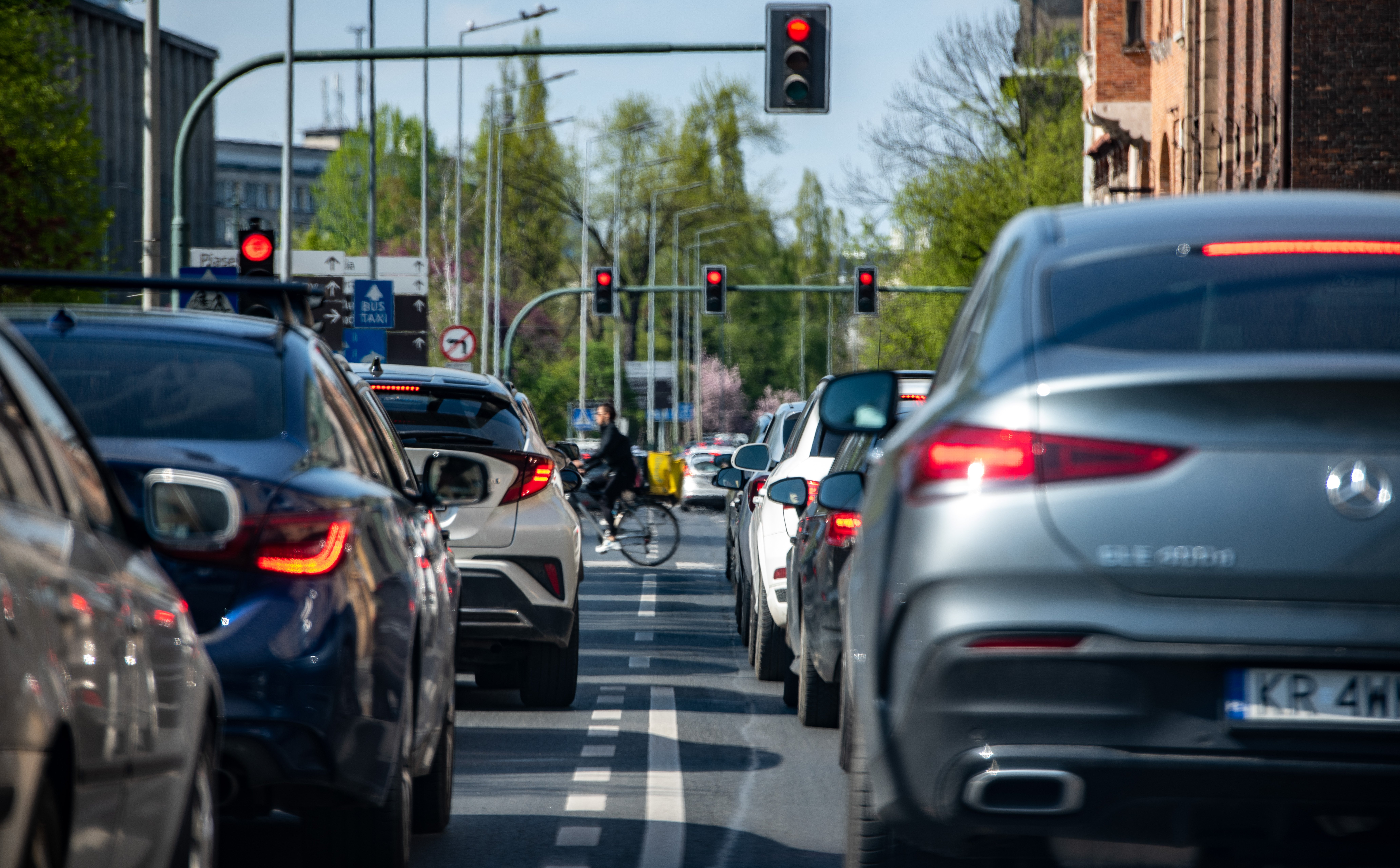 Kraków gotowy na strefę czystego transportu. Co zmieni dla mieszkańców i turystów?