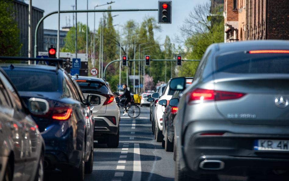 Zgodnie z uchwałą Rady Miasta Krakowa Strefa Czystego Transportu ma zacząć obowiązywać 1 lipca 2024 