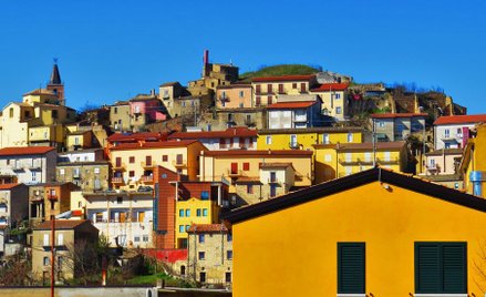 Włochy: 1500 nielegalnych domów stoi w mieście na południu