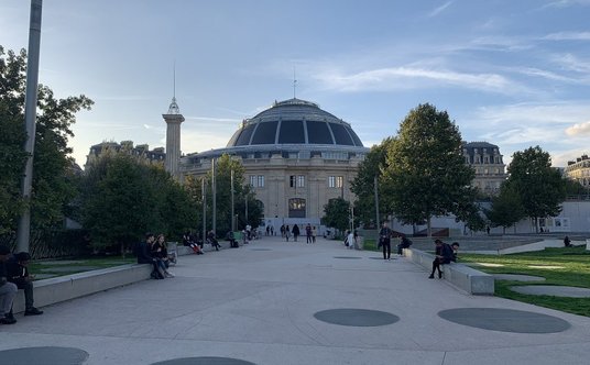 "Bourse de Commerce"