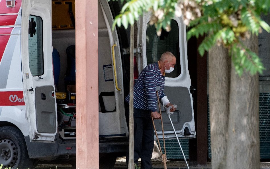 Epidemia w Polsce: W piątek zmarło 20 osób zakażonych koronawirusem