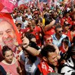 Im dłuźej trwały rządy Jaira Bolsonaro, tym więcej Brazylijczyków pozytywnie wspominało czasy, gdy p