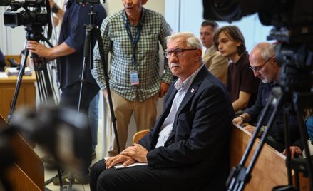 Inicjator protestu przeciw ważności referendum, działacz opozycji demokratycznej w PRL Edward Nowak 