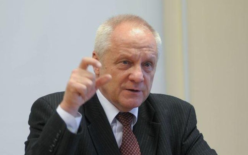 Stefan – napraw to łóżko!
