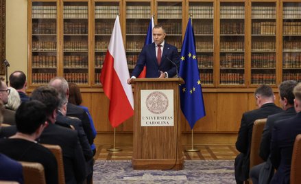 Karol Nawrocki w czasie wykładu na Uniwersytetu Karola w Pradze