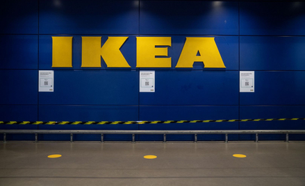 IKEA nie będzie obsługiwać klientów bez maseczek na twarzach