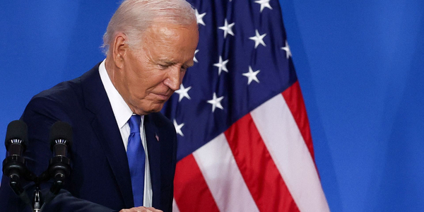 Joe Biden pomylił nazwiska Donalda Trumpa i Kamali Harris. Mówiąc o Zełenskim powiedział 