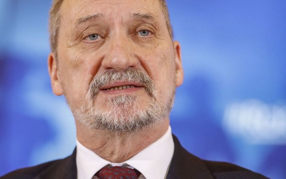 Antoni Macierewicz zapowiada raport ws. Smoleńska. „Szczególną rolę odegrał Tusk”