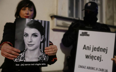 Śmierć ciężarnej Izabeli spowodowała liczne protesty w miastach całej Polski