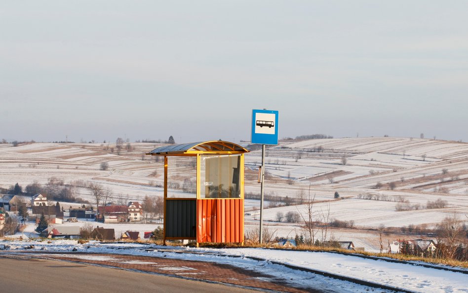 Dofinansowane kursy autobusowe ze śledzeniem GPS.. Rząd zmienia zasady dofinansowania przewozów