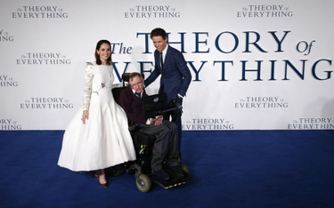 Filmowy Hawking pożegnał Hawkinga. "Tracimy piękny umysł"
