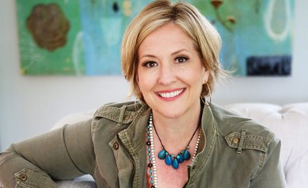 Zdaniem Brené Brown przeklinanie i modlitwa wcale się nie wykluczają.