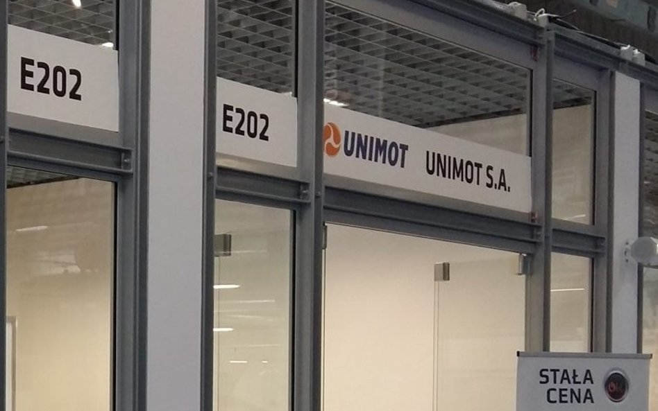 Unimot podniósł prognozy zysków