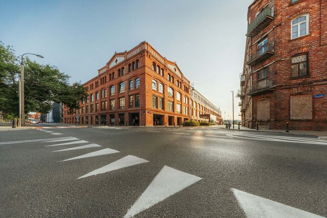 Kompleks Bohema w danych zabudowaniach fabryki Pollena-Uroda