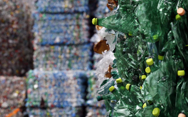 Greenpeace apeluje do Nestle o rezygnacje z jednorazowych, plastikowych opakowań
