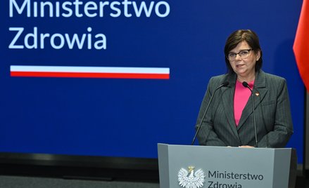 Minister zdrowia Izabela Leszczyna zamierza zakazać całkowicie sprzedaży alkoholu przez internet.