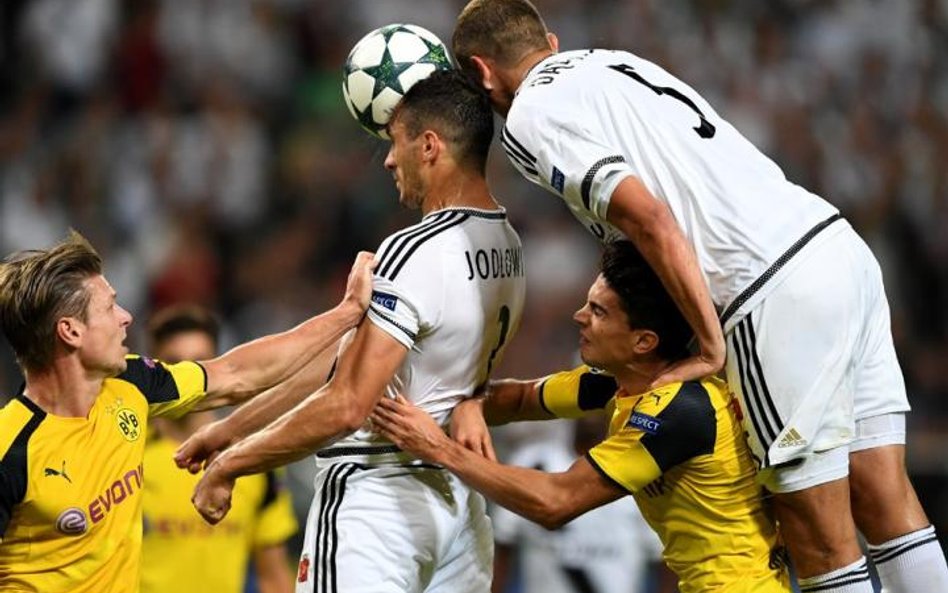 Legia – Borussia w Warszawie. Z dzisiejszej perspektywy mistrza Polski to było w innym świecie.