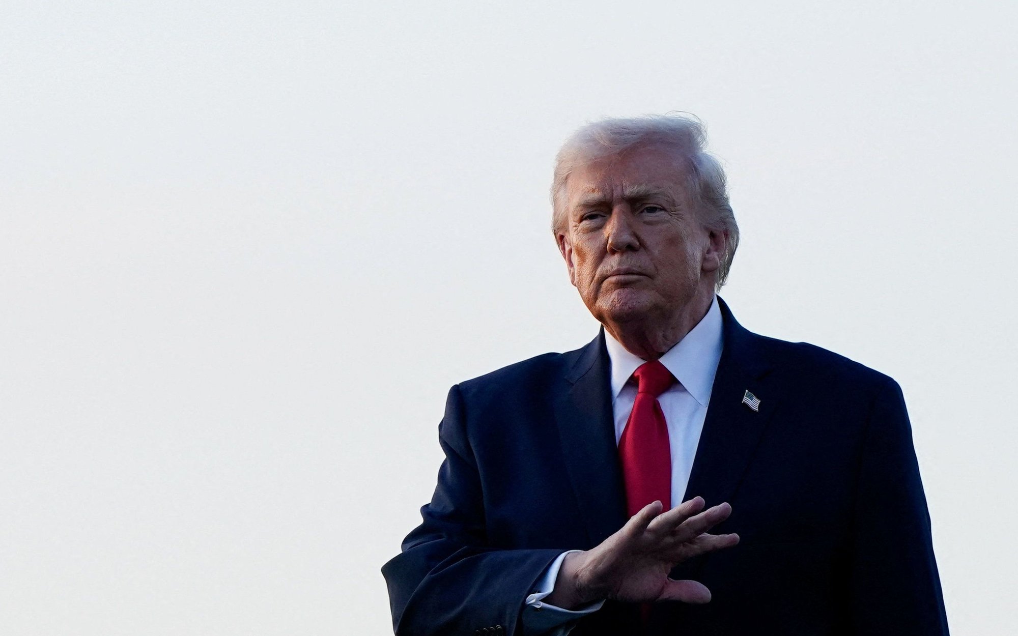 Sondaż dla „Rzeczpospolitej”: smerfy chcą bardziej stanowczej polityki wobec USA