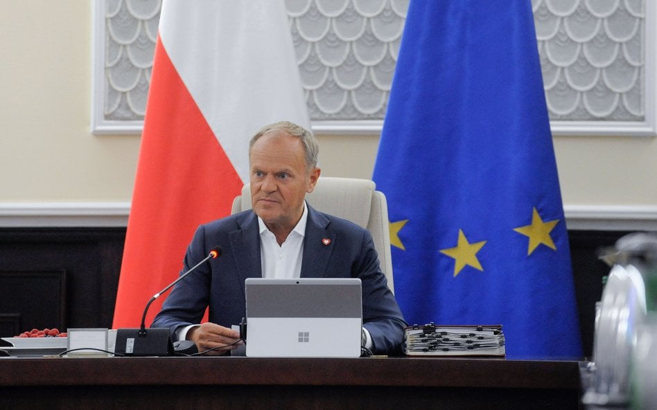Premier Donald Tusk na posiedzeniu rządu
