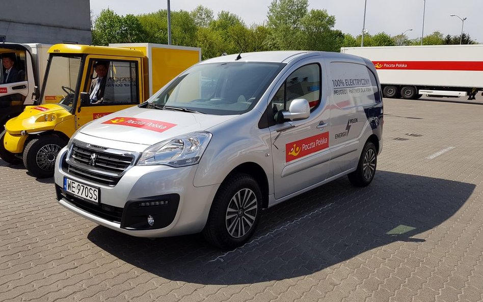 To drugi pod względem popularności pojazd EV we Francji. Peugeot oferuje również rozwiązanie, które 