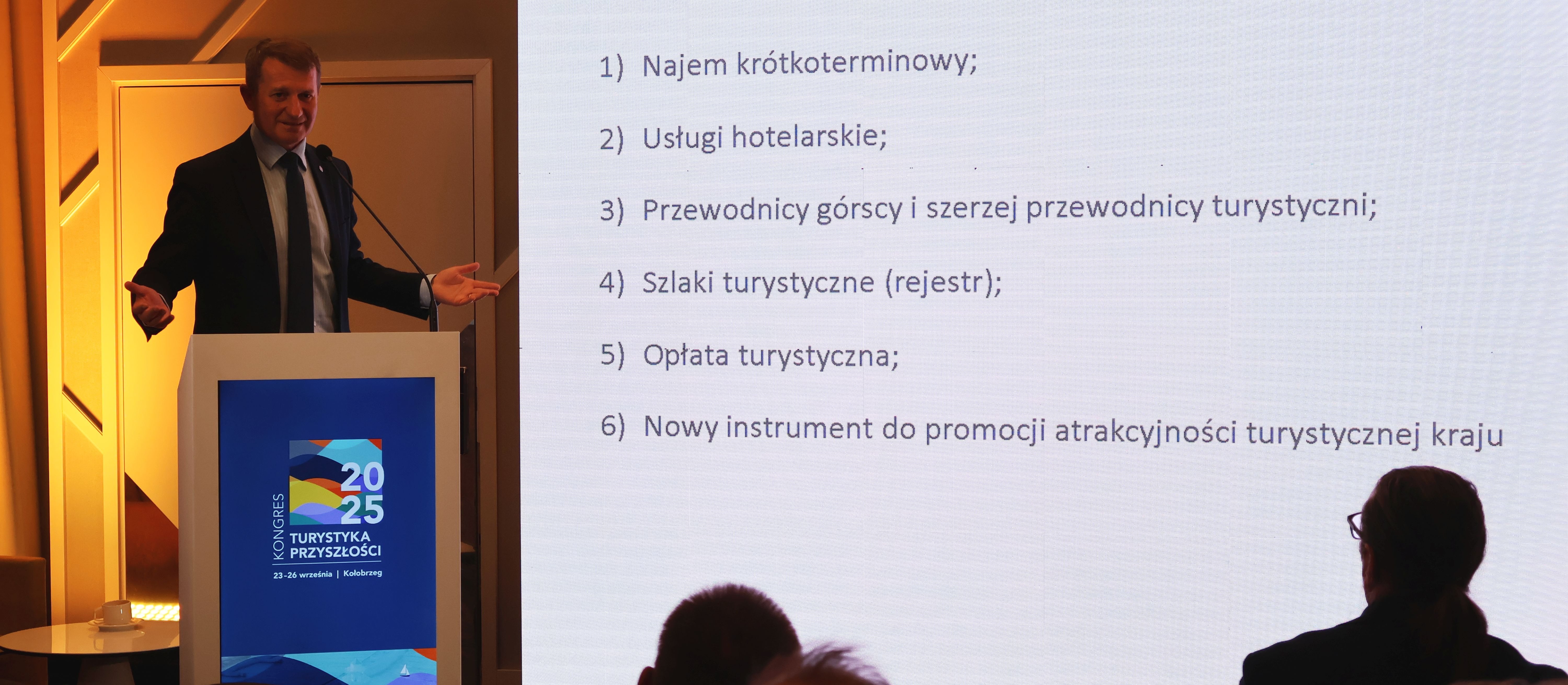 Priorytety Rasia: Opłata turystyczna, najem krótkoterminowy, wehikuł do promocji turystyki