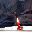 Co roku świece w oknach mają upamiętnić ofiary Holokaustu