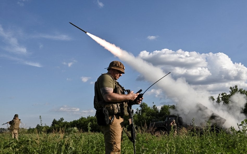 Ponad 2 mln ofiar wojny na Ukrainie. Raport wskazuje na pogarszającą się sytuację Rosji