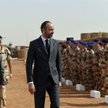 Premier Francji Edouard Philippe w czasie spotkania z francuskimi żołnierzami w Mali.